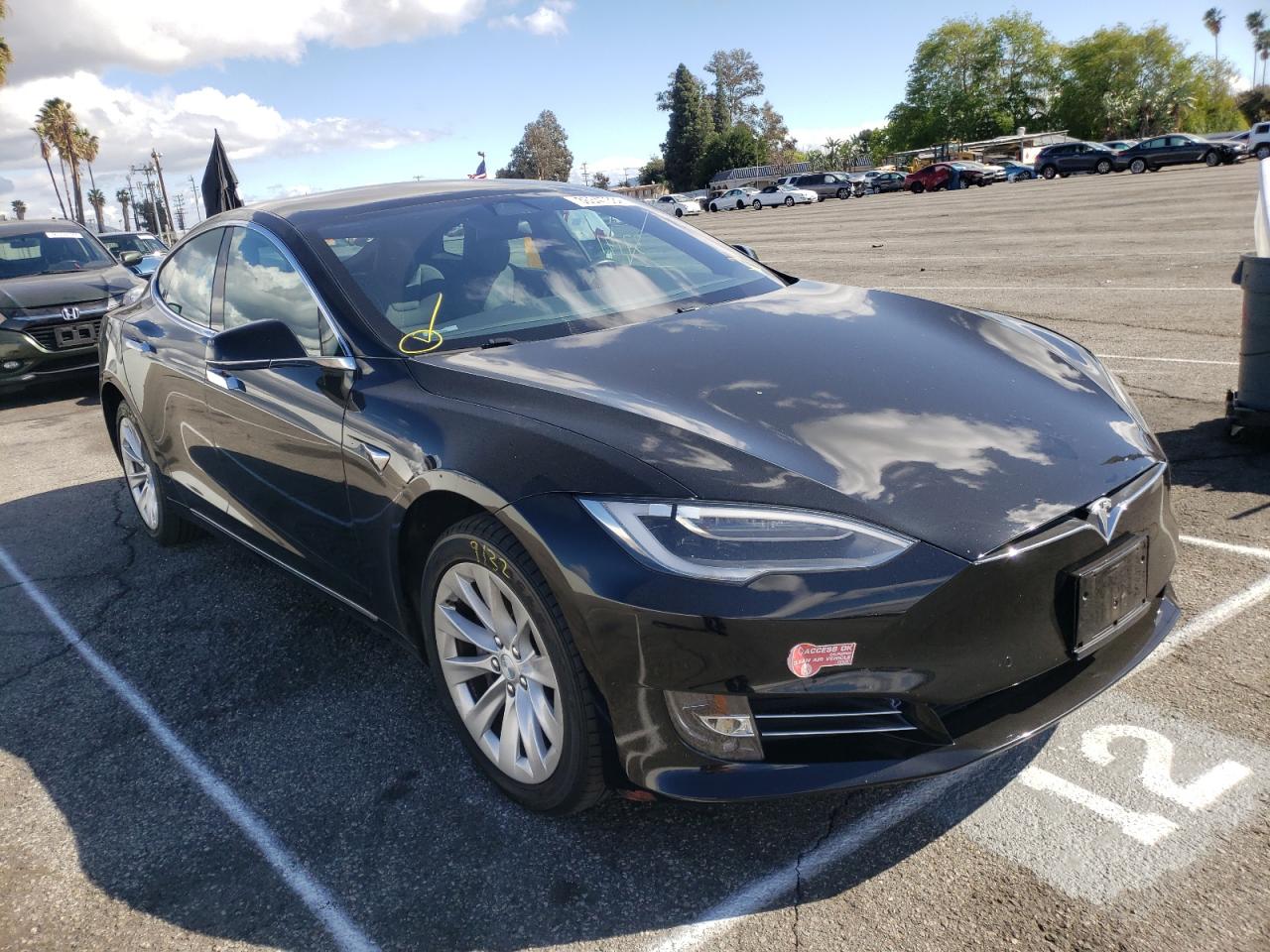 TESLA MODEL S 2018 with VIN 5YJSA1E28JF277343 - Photo from auction