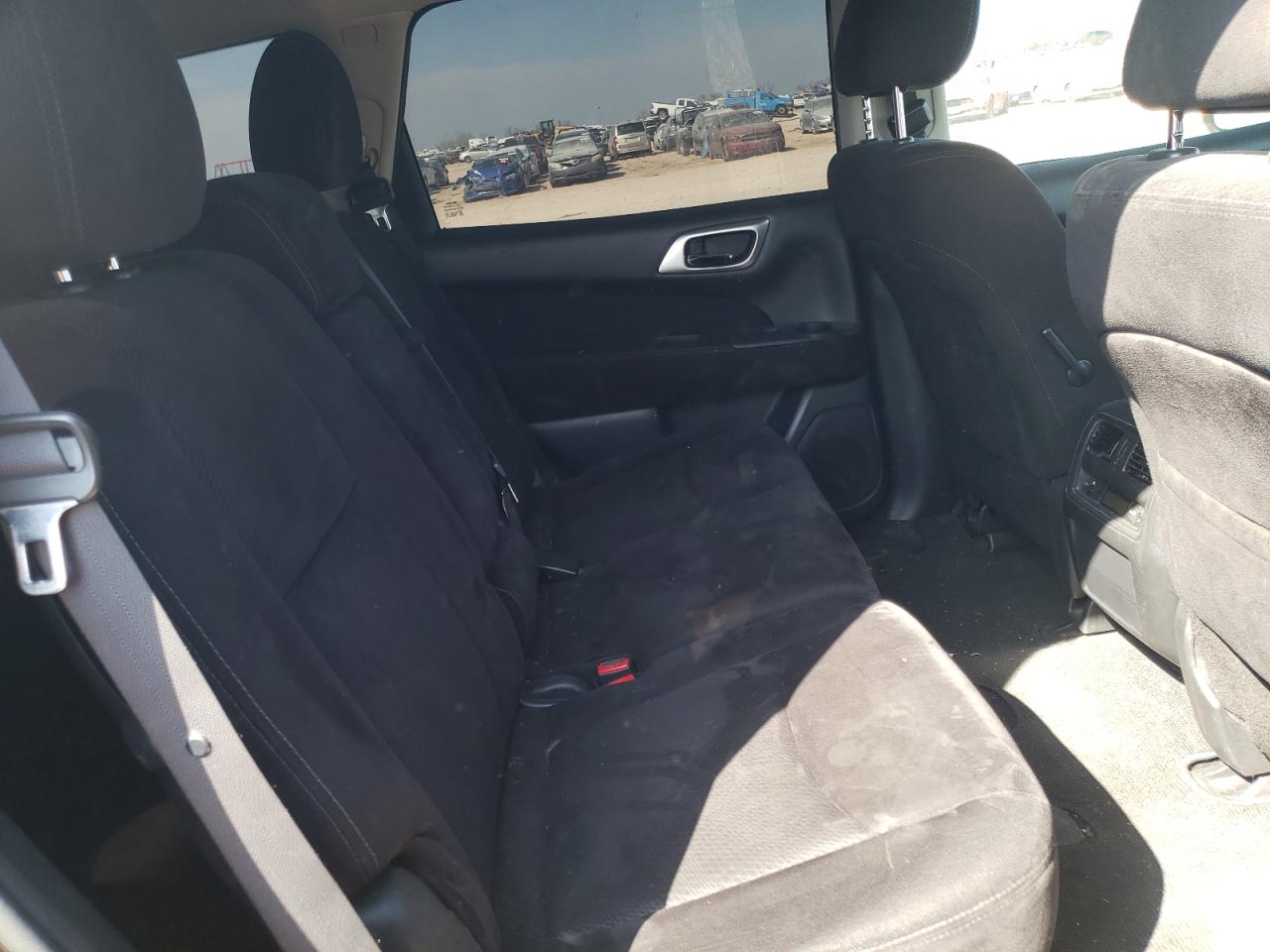 صورة رقم 6 من المزاد - 2014 NISSAN PATHFINDER مع VIN 5N1AR2MN4EC625420