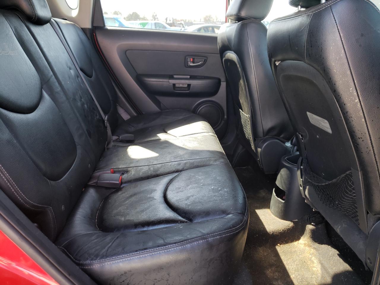 Photo 6 from auction – 2011 KIA SOUL with VIN KNDJT2A28B7294295