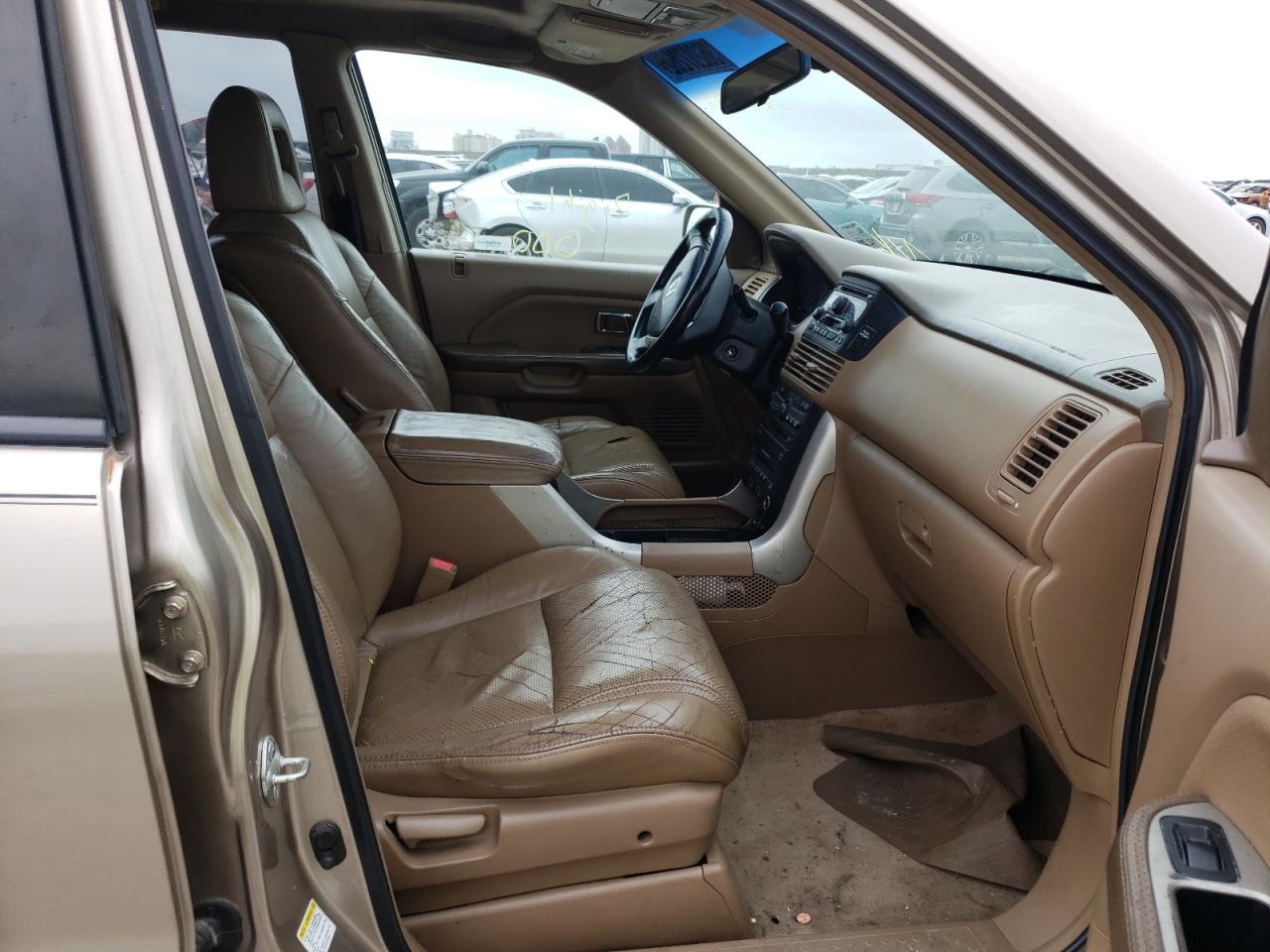 Photo 5 from auction – 2005 HONDA PILOT EXL with VIN 5FNYF18685B042313