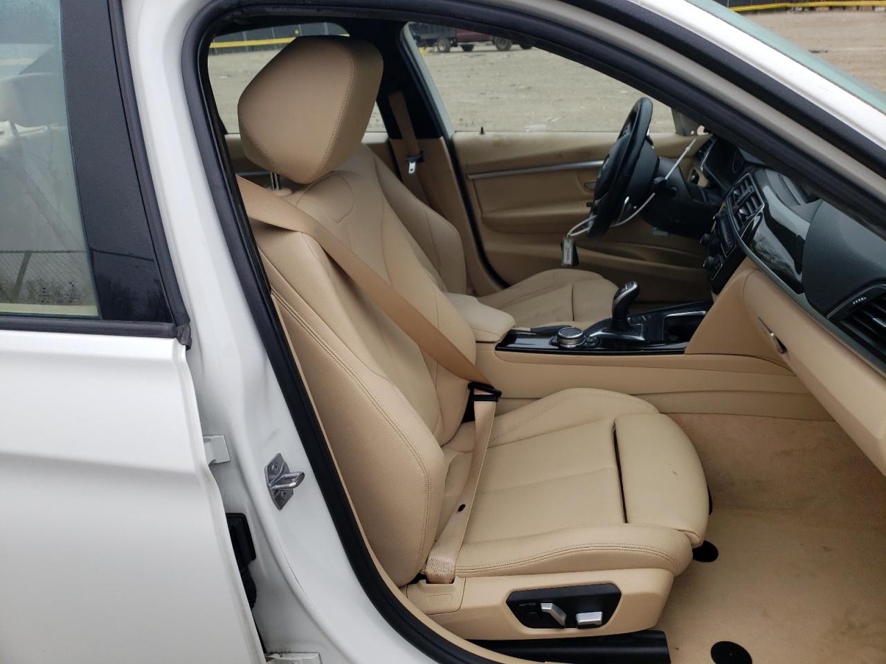 Photo 5 from auction – 2016 BMW 328 XI SUL with VIN WBA8E3G56GNU01019