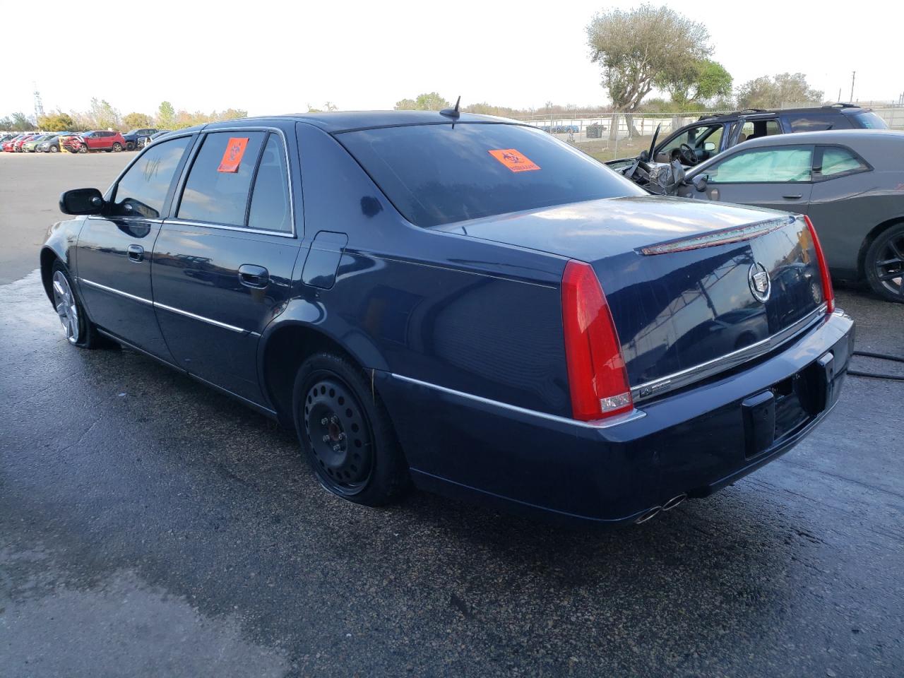 Photo 3 from auction – 2006 CADILLAC DTS with VIN 1G6KD57YX6U121306