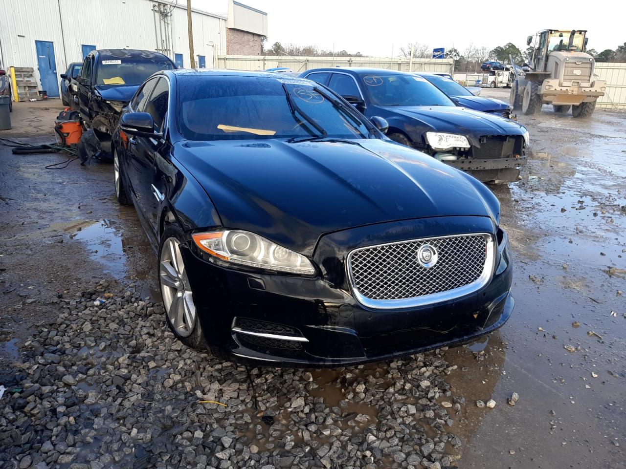 Фото 1 с аукциона – 2011 JAGUAR XJ с VIN SAJWA1CB2BLV13456