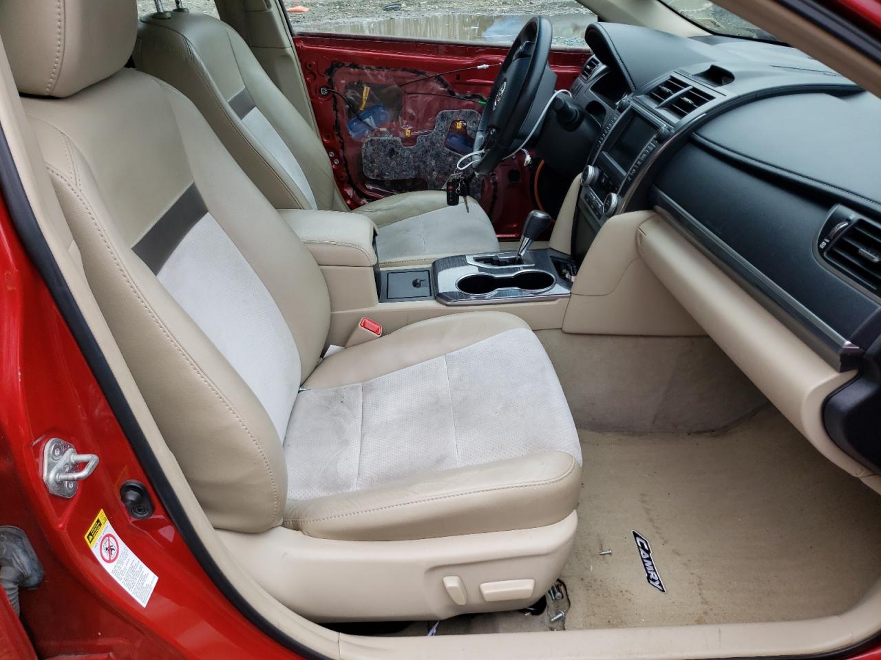 Photo 5 from auction – 2012 TOYOTA CAMRY HYBR with VIN 4T1BD1FK3CU025608