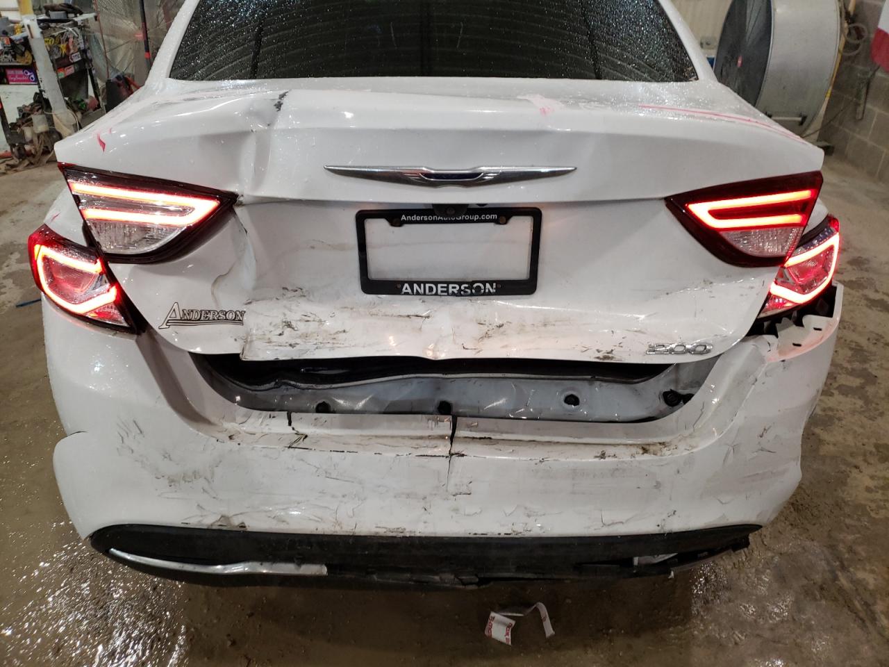 Photo 9 from auction – 2016 CHRYSLER 200 LIMITE with VIN 1C3CCCABXGN158868
