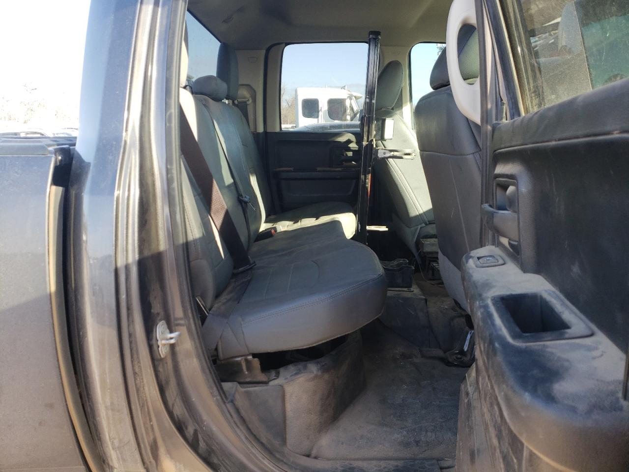 Photo 6 from auction – 2019 RAM 1500 CLASS with VIN 1C6RR7FT8KS609763