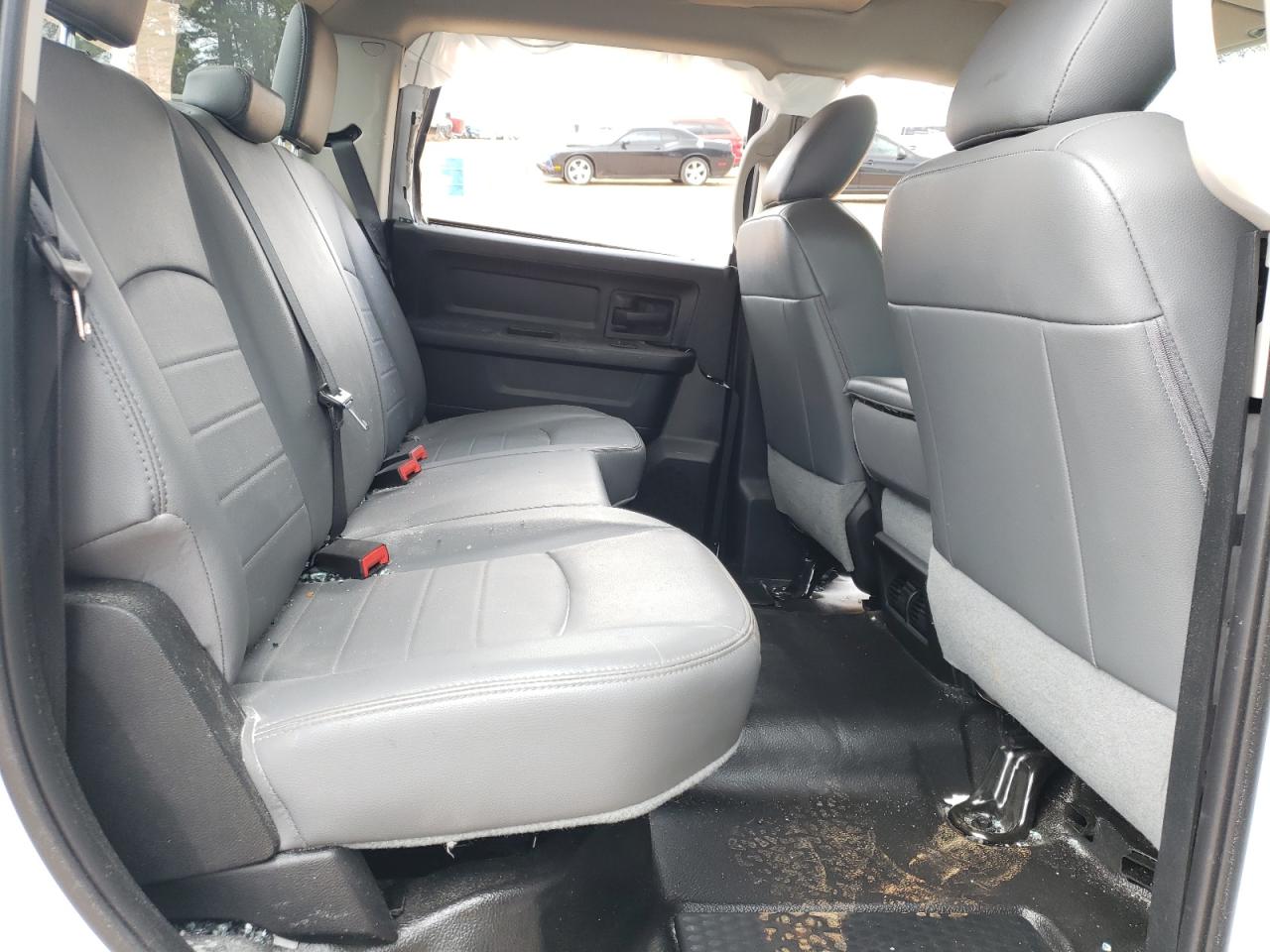 Photo 6 from auction – 2018 RAM 1500 ST with VIN 1C6RR6KT2JS315516