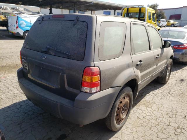 Photo 4 from auction – 2005 FORD ESCAPE XLS with VIN 1FMYU92Z65DA07909