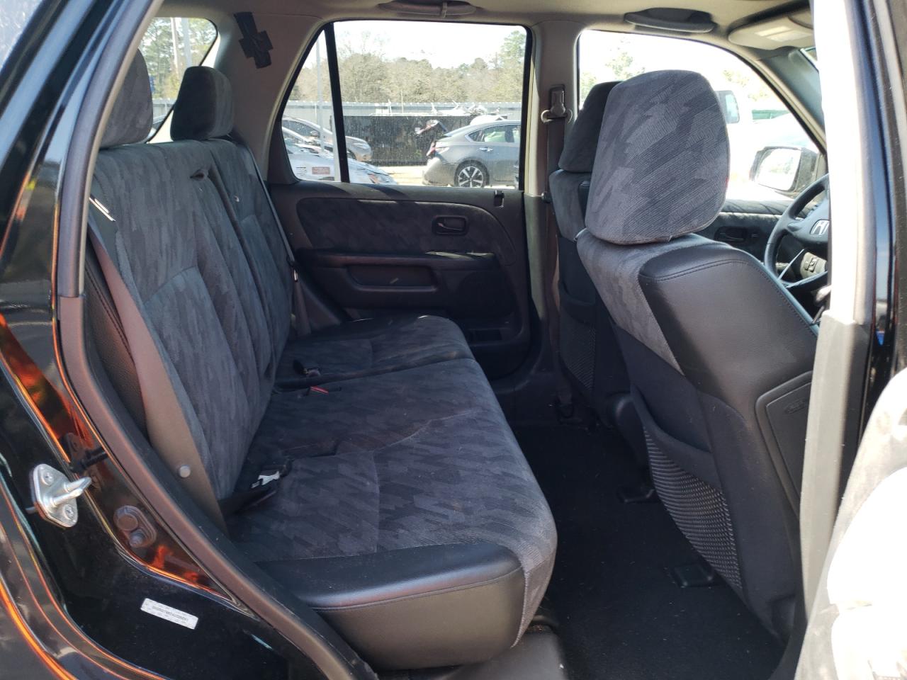 Photo 6 from auction – 2004 HONDA CR-V EX with VIN SHSRD78824U205091