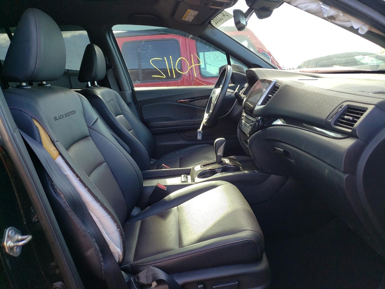 Photo 5 from auction – 2017 HONDA RIDGELINE with VIN 5FPYK3F80HB001374