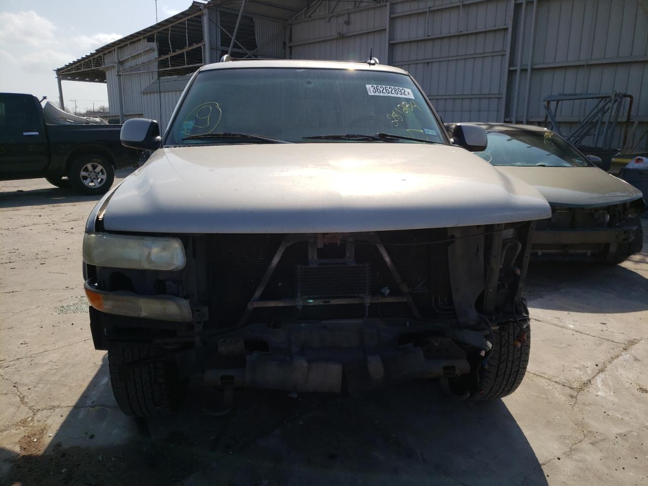 Photo 9 from auction – 2003 CHEVROLET SUBURBAN K with VIN 3GNFK16Z33G281234