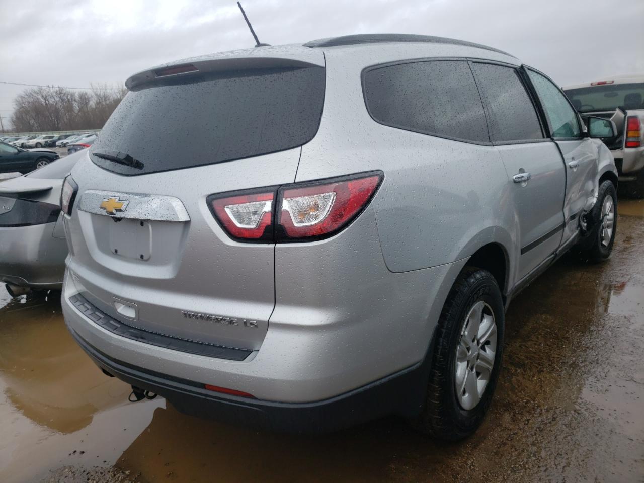 Photo 4 from auction – 2014 CHEVROLET TRAVERSE L with VIN 1GNKRFKD3EJ267269