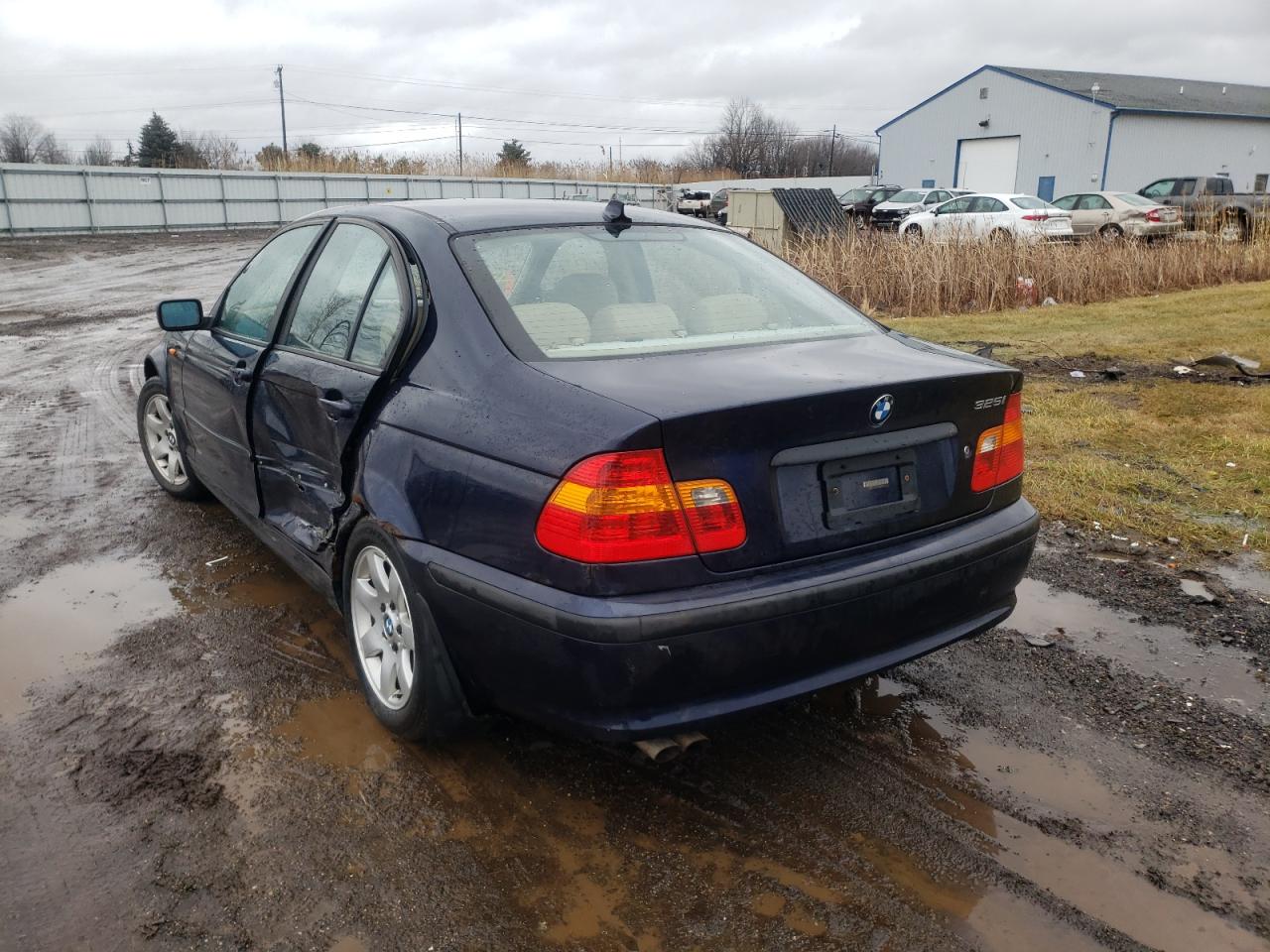 Photo 3 from auction – 2004 BMW 325 I with VIN WBAET37474NJ42942