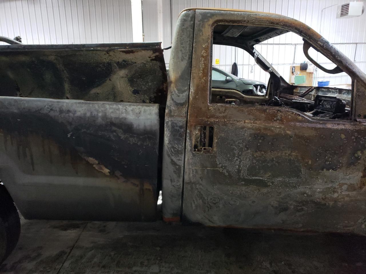 Photo 6 from auction – 2003 FORD F250 SUPER with VIN 1FTNF21L53EB86702