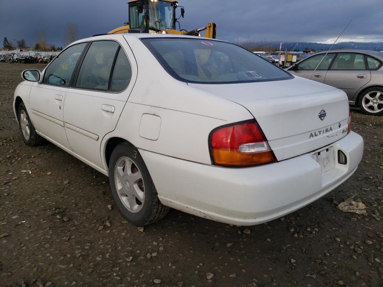 Photo 3 from auction – 1998 NISSAN ALTIMA XE with VIN 1N4DL01D4WC159479