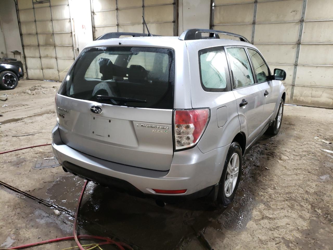 Photo 4 from auction – 2012 SUBARU FORESTER 2 with VIN JF2SHABC0CH461396