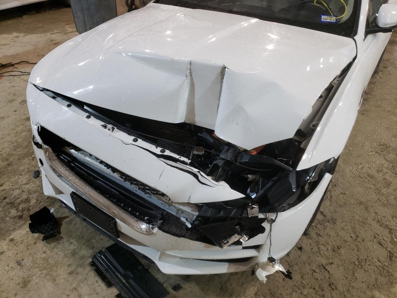 Photo 9 from auction – 2018 JAGUAR XE with VIN SAJAR4FX7JCP27207