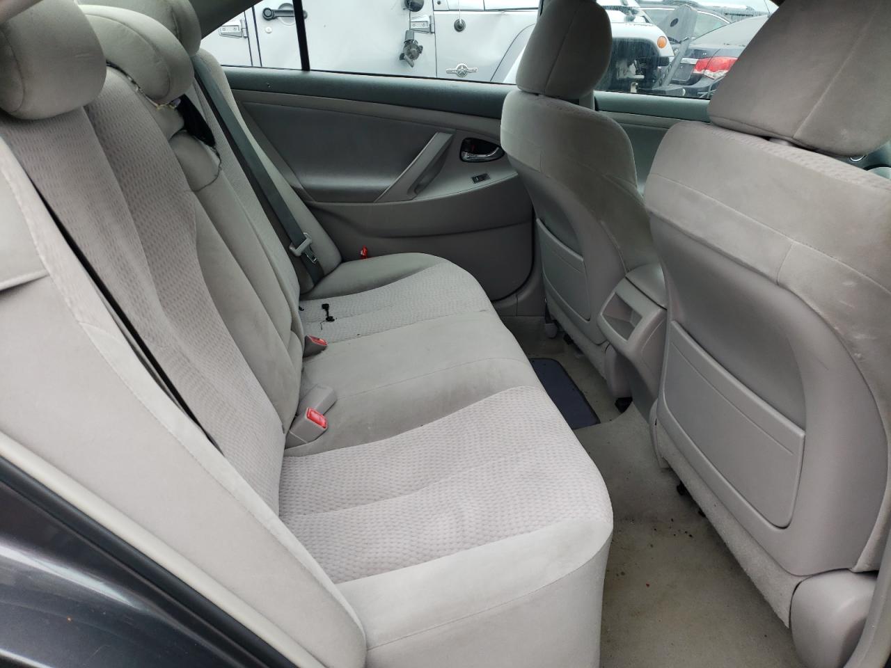 Photo 6 from auction – 2011 TOYOTA CAMRY BASE with VIN 4T4BF3EK0BR122759