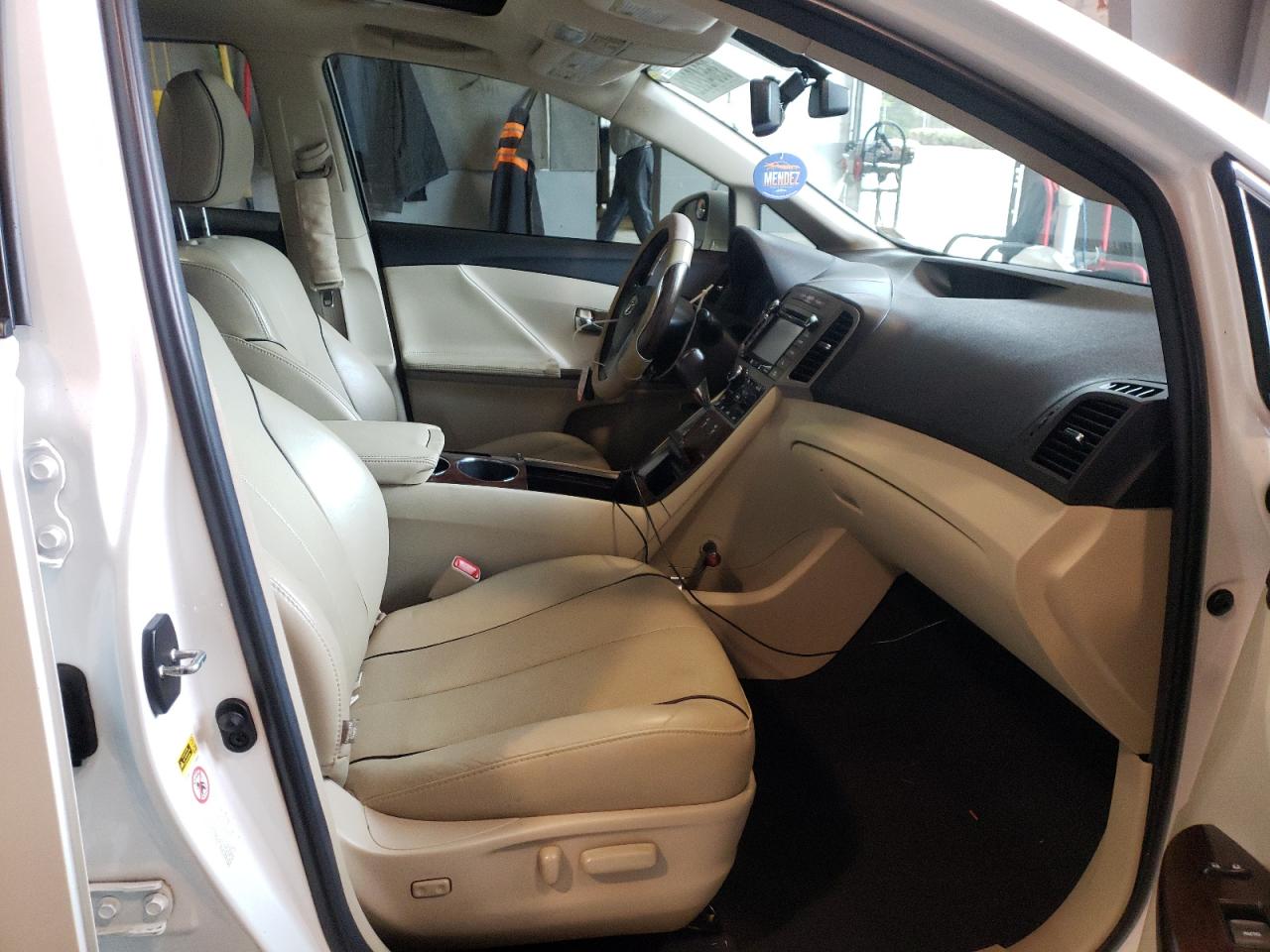 Photo 5 from auction – 2015 TOYOTA VENZA LE with VIN 4T3BK3BB1FU118873