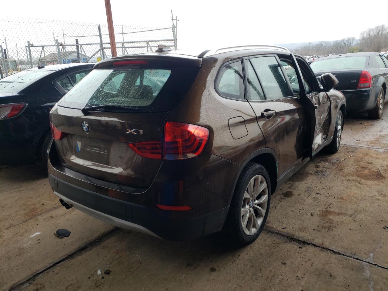 Photo 4 from auction – 2013 BMW X1 XDRIVE2 with VIN WBAVL1C57DVR84473