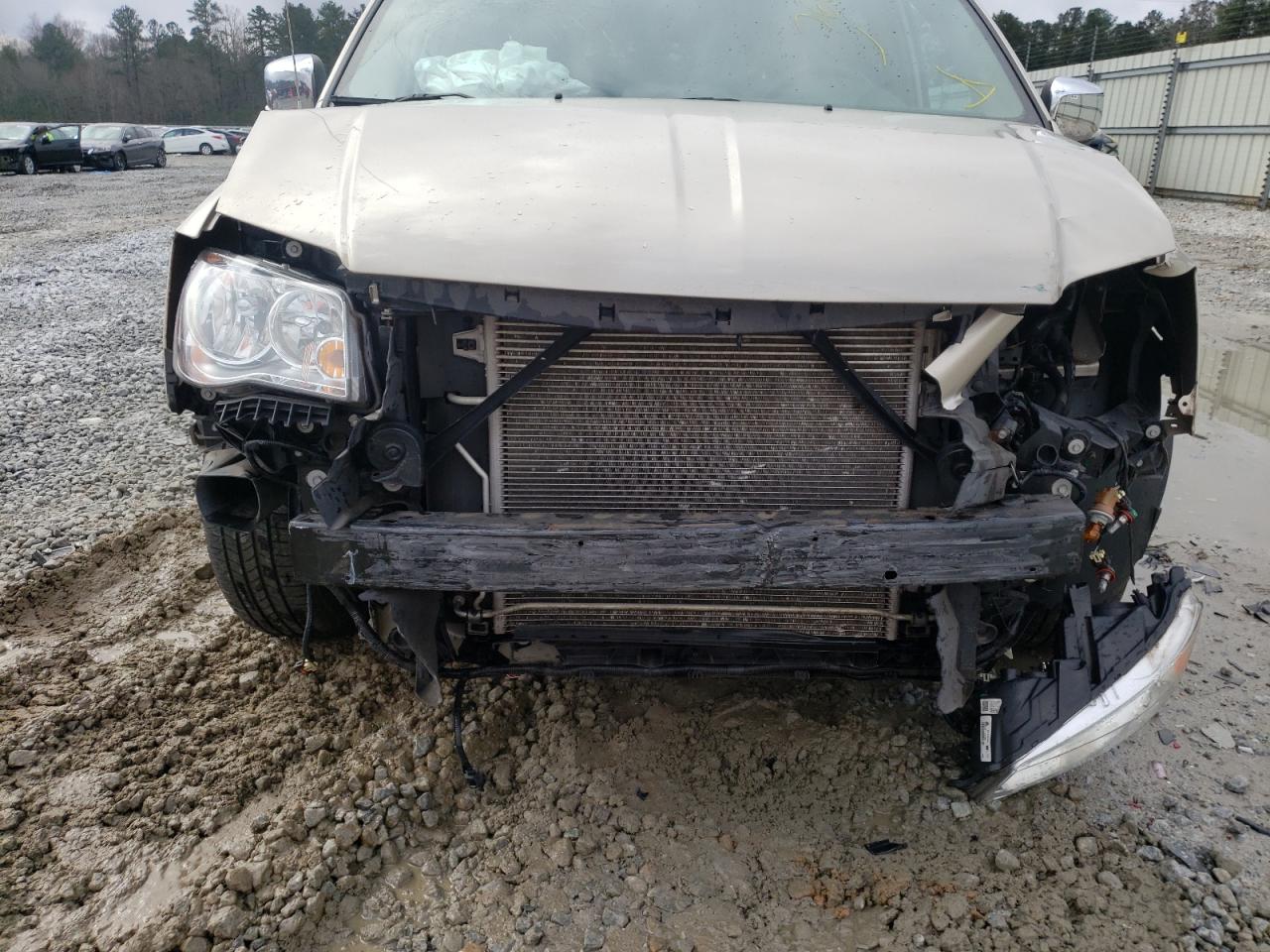 Photo 9 from auction – 2016 CHRYSLER TOWN & COU with VIN 2C4RC1CG8GR120190
