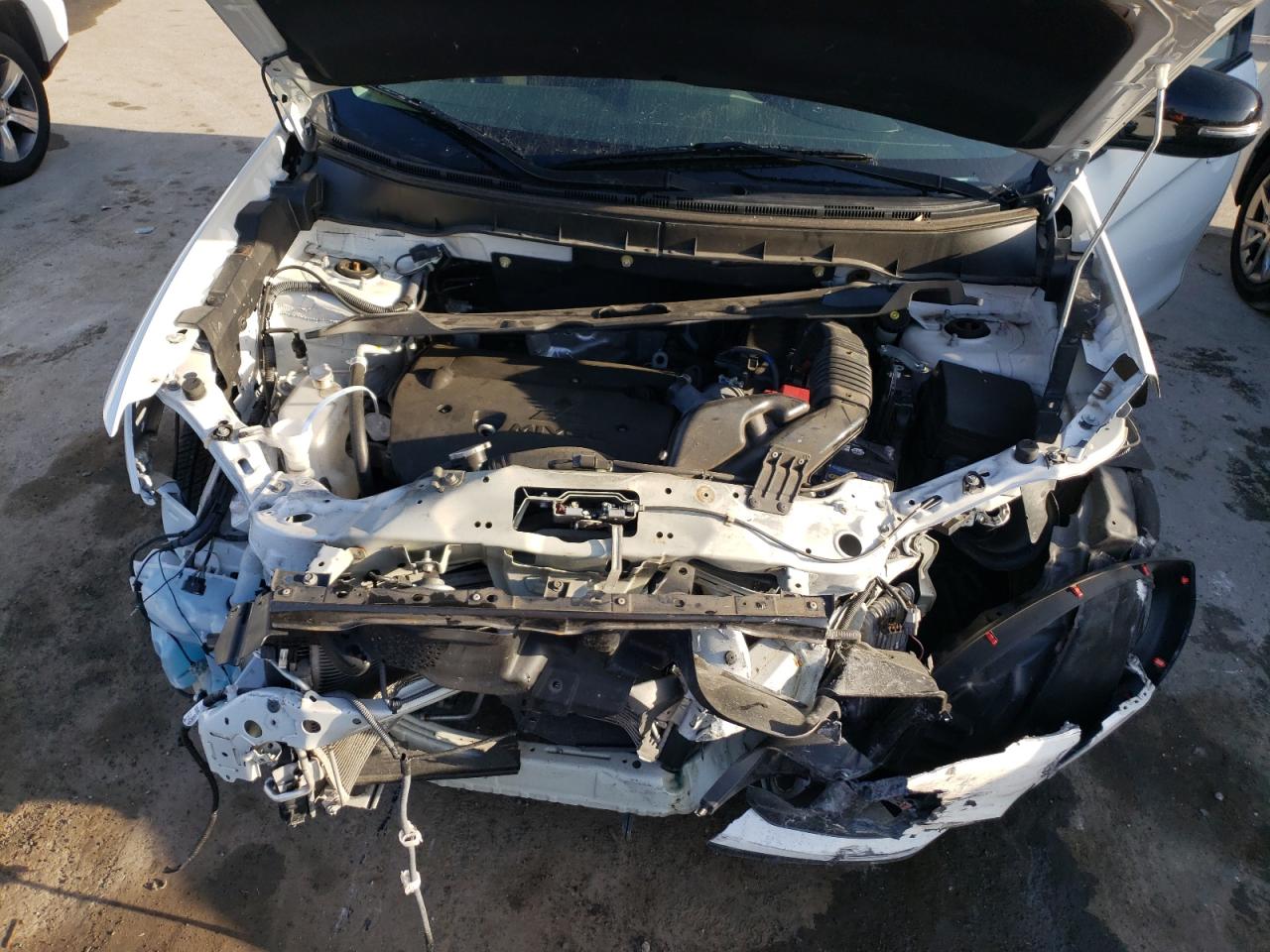 Photo 7 from auction – 2017 MITSUBISHI OUTLANDER with VIN JA4AP3AU2HZ049883
