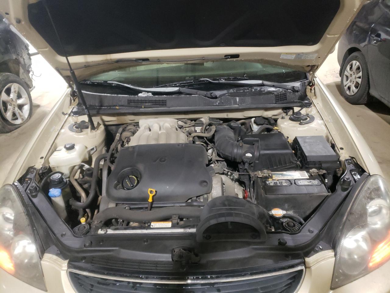 Photo 7 from auction – 2008 KIA OPTIMA LX with VIN KNAGE124985237569