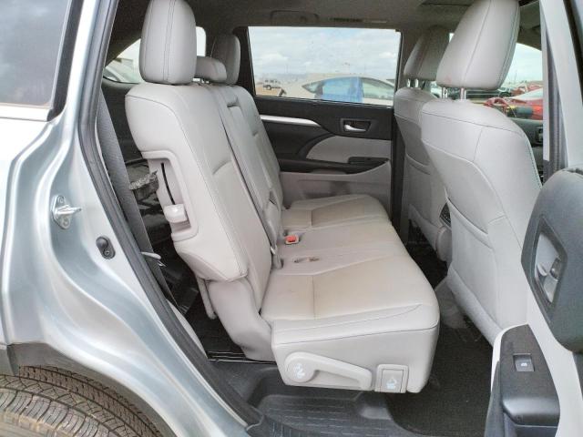 Photo 6 from auction – 2019 TOYOTA HIGHLANDER with VIN 5TDKZRFH1KS321559