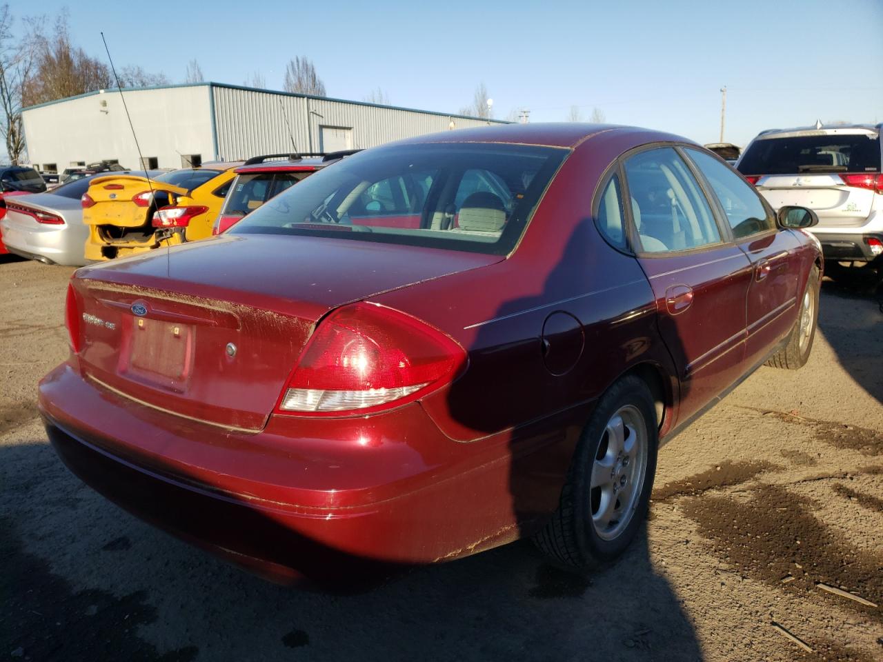 Photo 4 from auction – 2005 FORD TAURUS SE with VIN 1FAFP53U95A168728