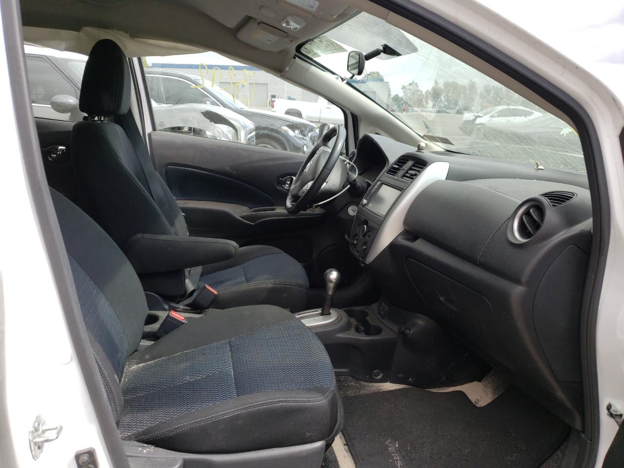 Photo 5 from auction – 2019 NISSAN VERSA NOTE with VIN 3N1CE2CP9KL366339