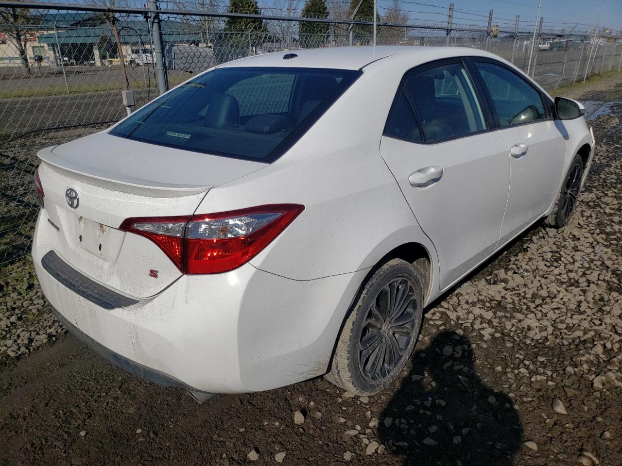 Photo 4 from auction – 2016 TOYOTA COROLLA L with VIN 2T1BURHE1GC523481