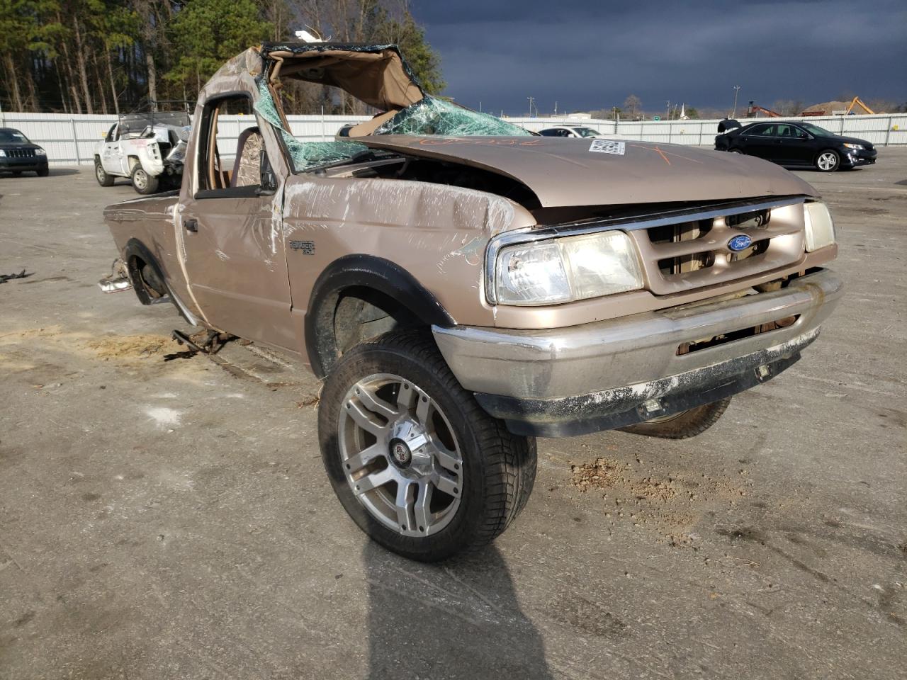 FORD RANGER 1996 with VIN 1FTCR11X0TUA18077 - Photo from auction