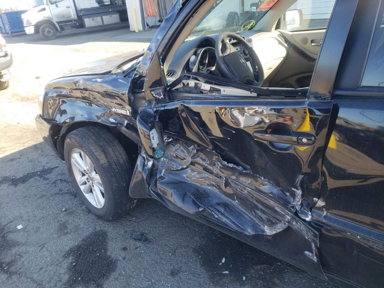 Photo 10 from auction – 2006 TOYOTA HIGHLANDER with VIN JTEEW21A060026061