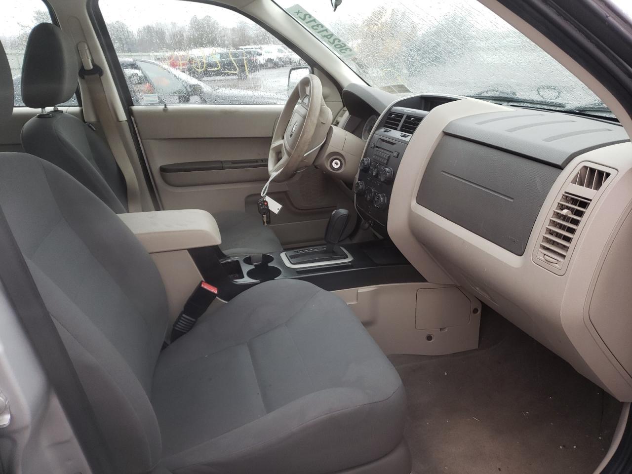 Photo 5 from auction – 2008 FORD ESCAPE XLS with VIN 1FMCU02Z38KB01459