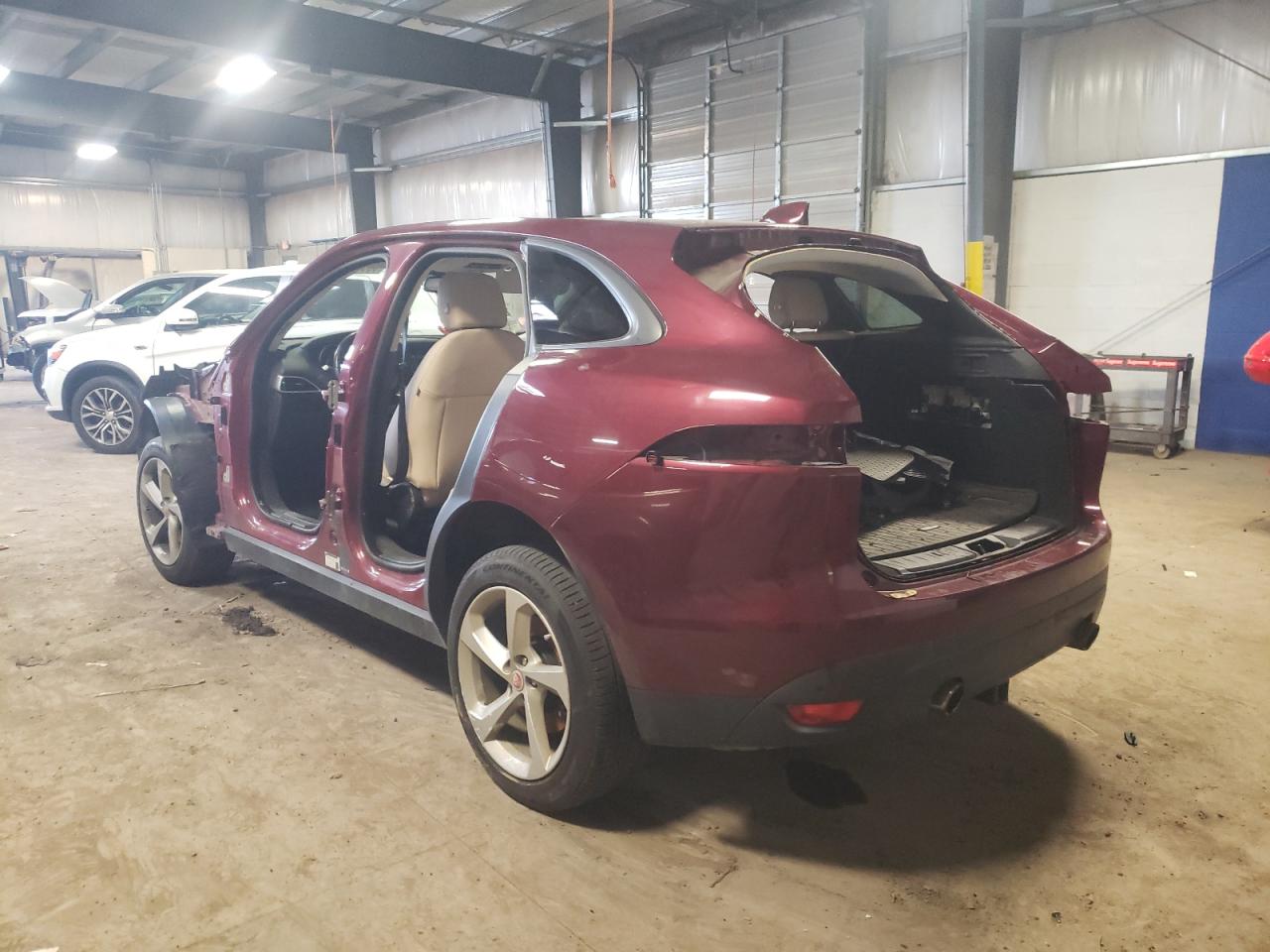 Photo 3 from auction – 2017 JAGUAR F-PACE PRE with VIN SADCJ2BV6HA499766