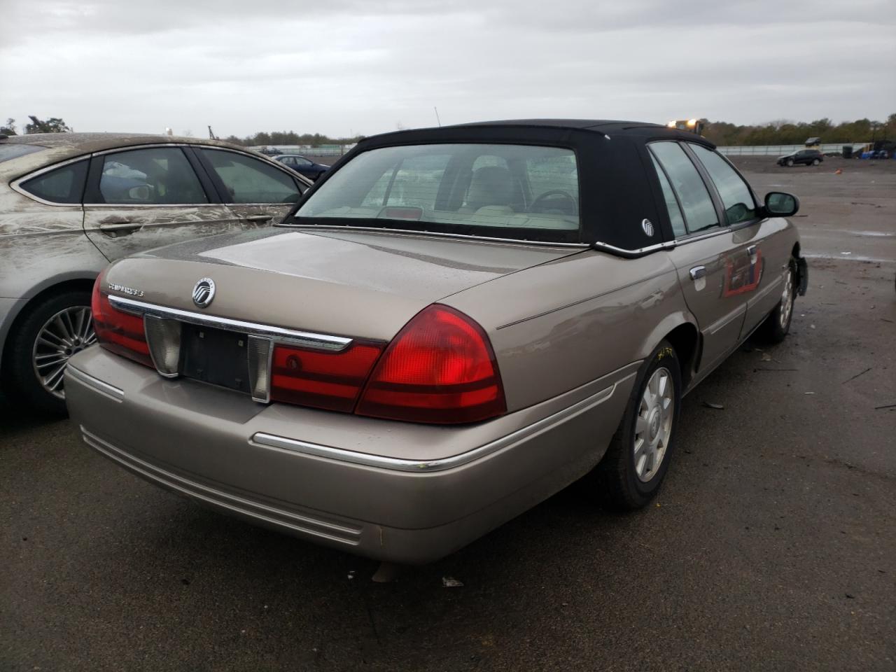 Photo 4 from auction – 2003 MERCURY GRAND MARQ with VIN 2MEFM75W53X601087