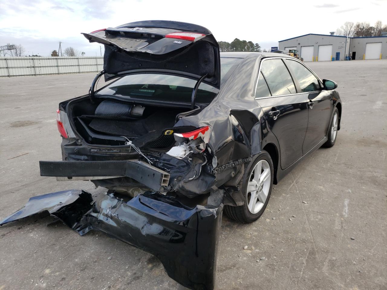 Photo 4 from auction – 2013 TOYOTA CAMRY with VIN 4T1BF1FK4DU209919