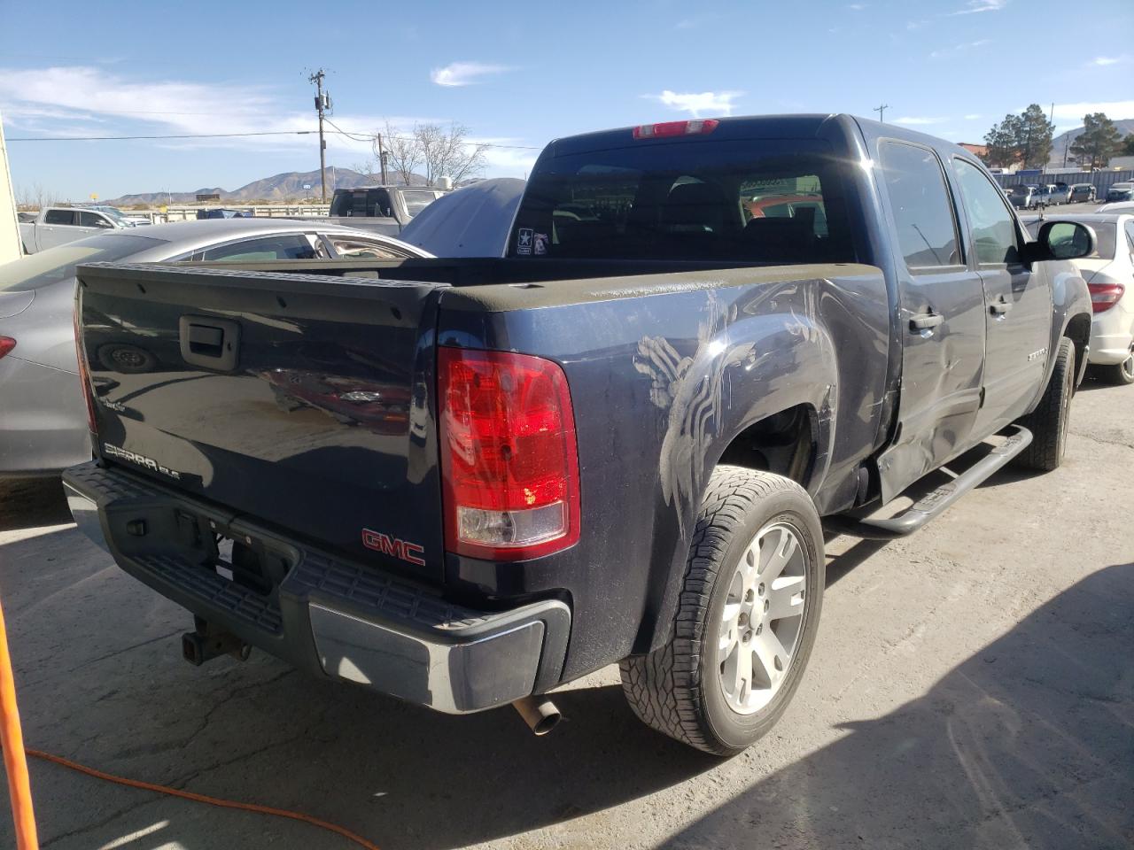 Photo 4 from auction – 2007 GMC NEW SIERRA with VIN 3GTEC13J07G508708