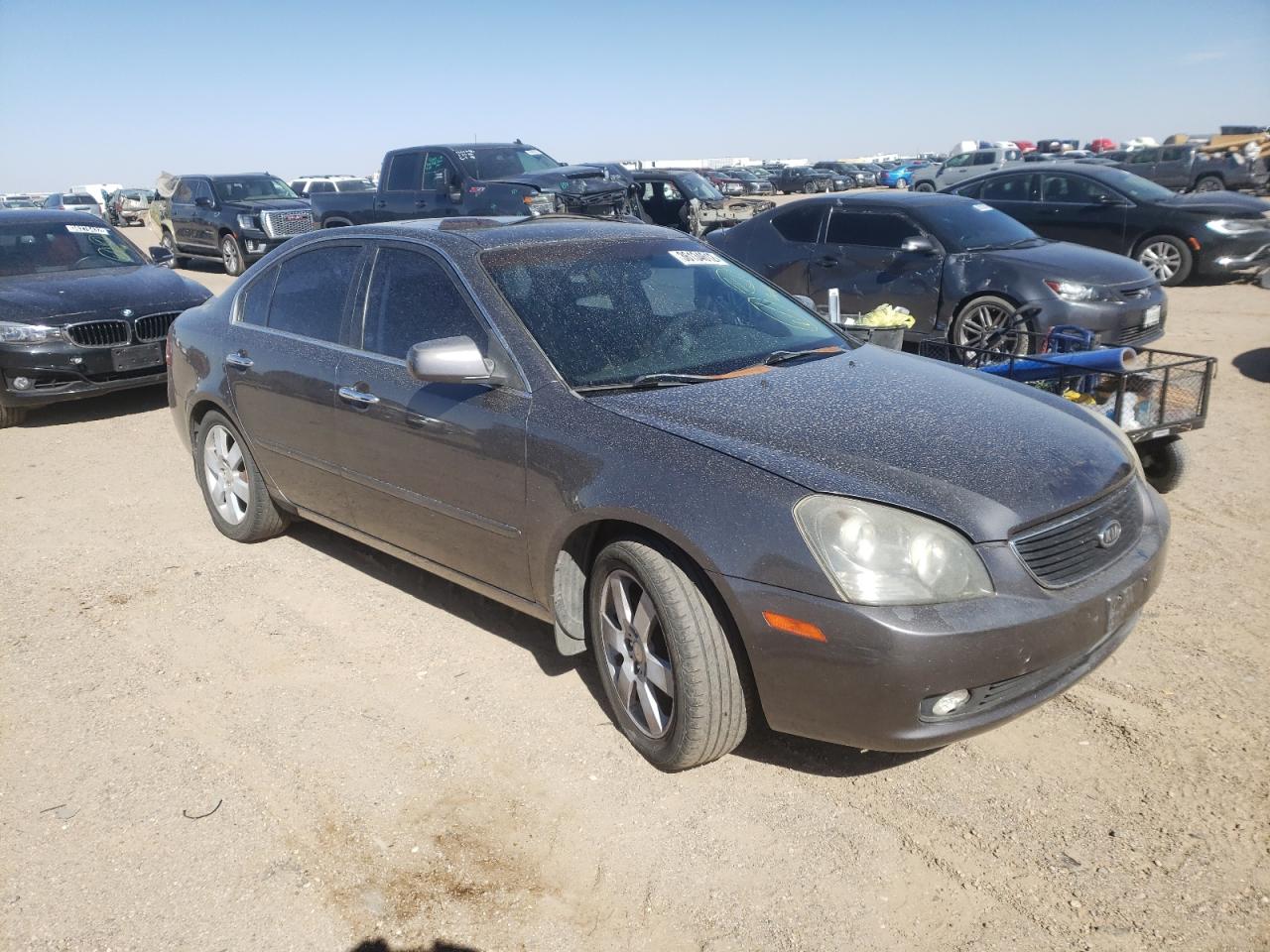 KIA OPTIMA LX 2006 with VIN KNAGE124465045585 - Photo from auction