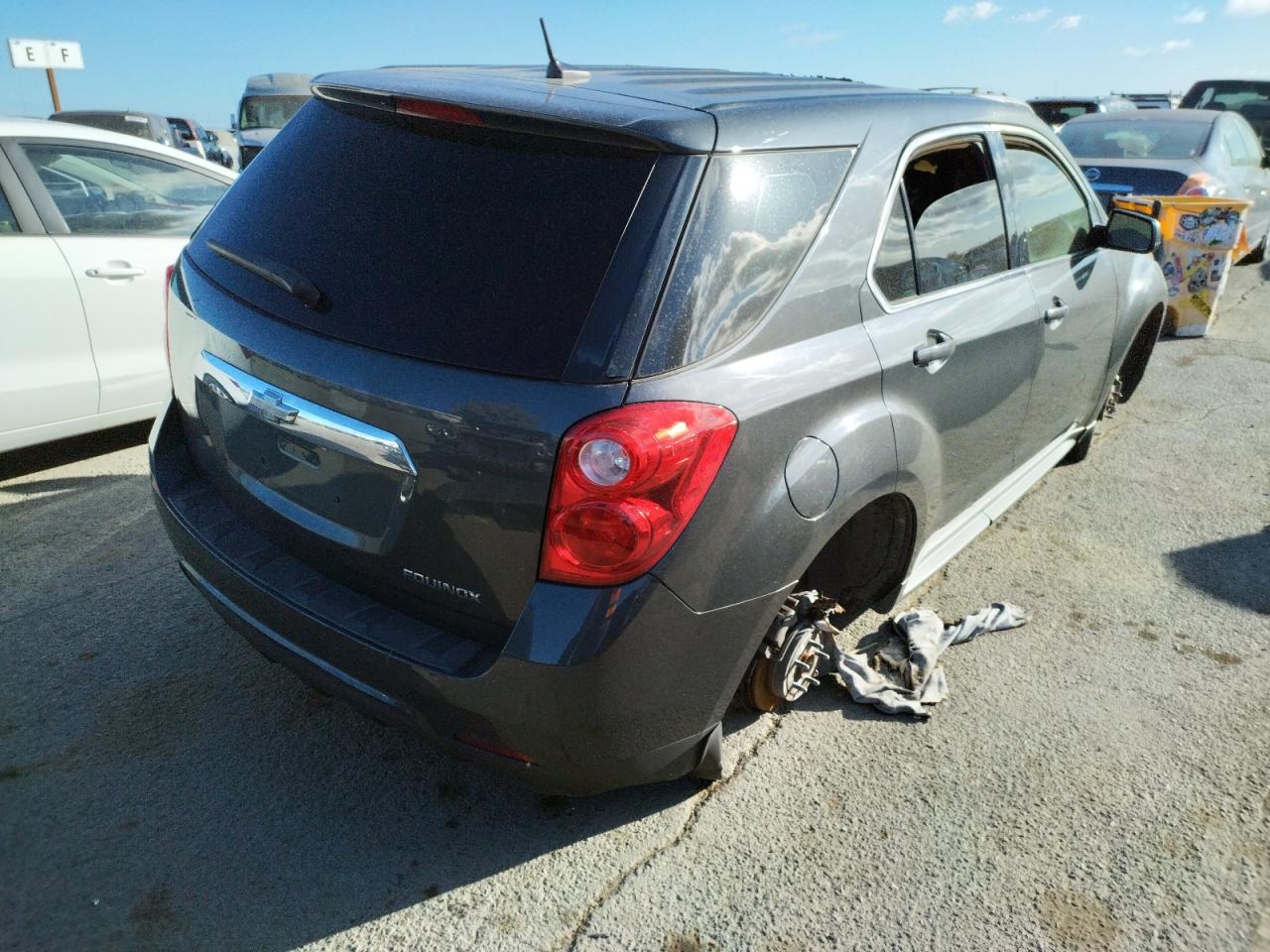 Photo 4 from auction – 2011 CHEVROLET EQUINOX LS with VIN 2CNALBEC9B6212847