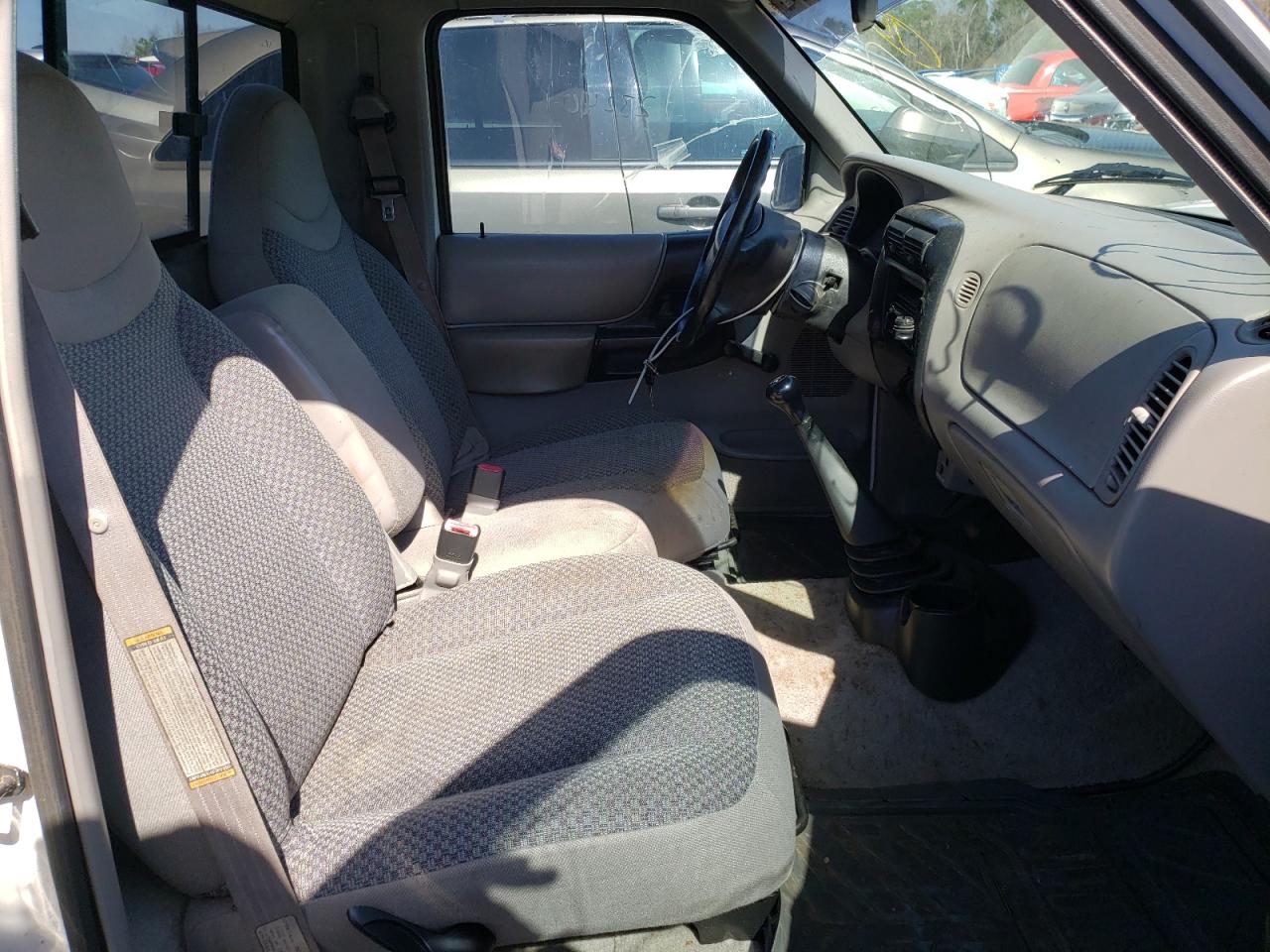 Photo 5 from auction – 1998 FORD RANGER with VIN 1FTYR10C9WTA20828