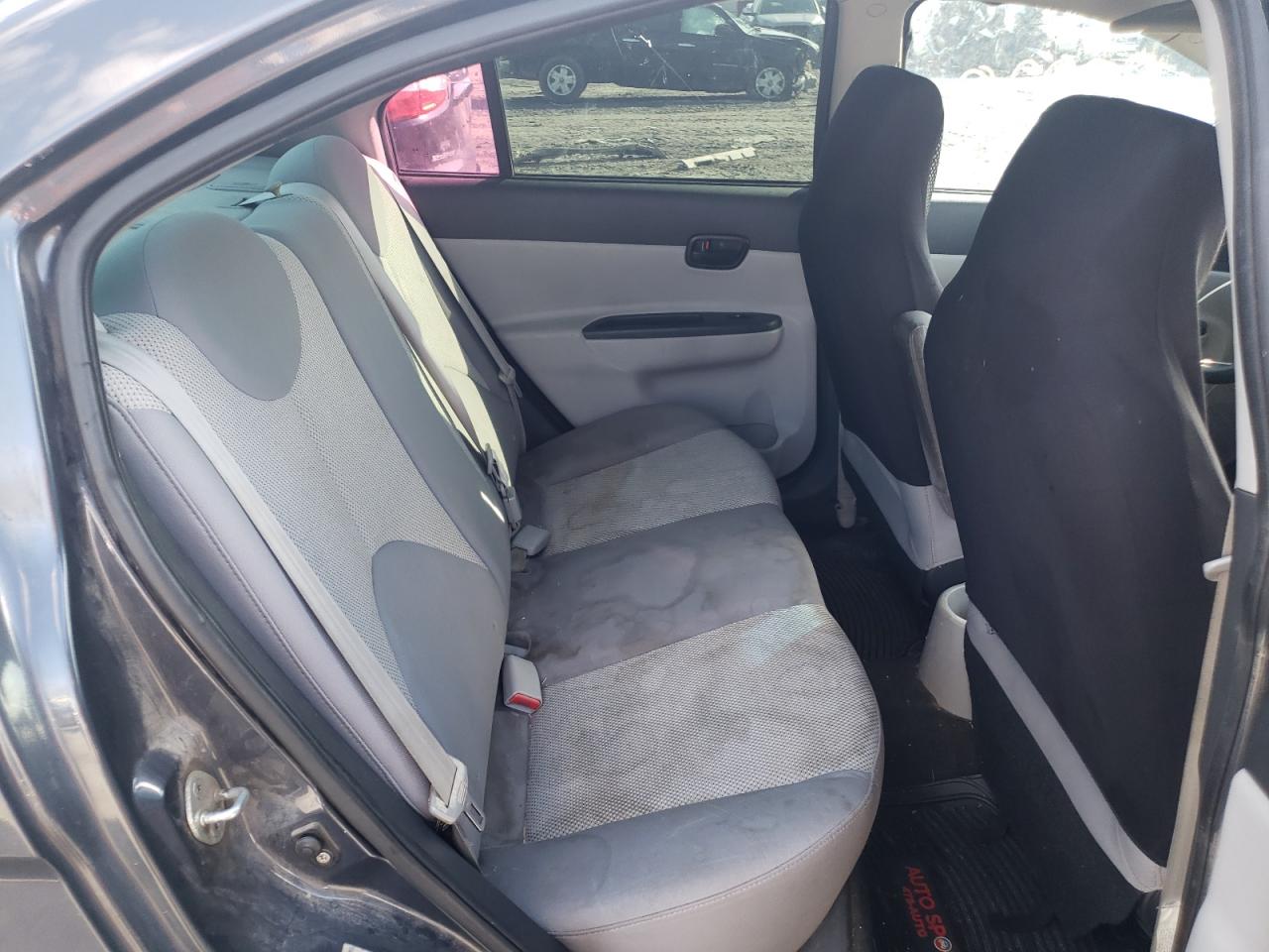 Photo 6 from auction – 2011 HYUNDAI ACCENT GL with VIN KMHCM4BC4BU553726