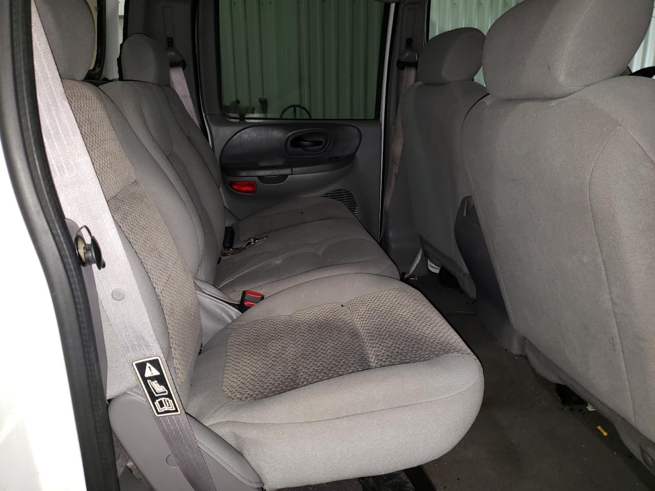 Photo 6 from auction – 2003 FORD F150 SUPER with VIN 1FTRW08L83KB16172