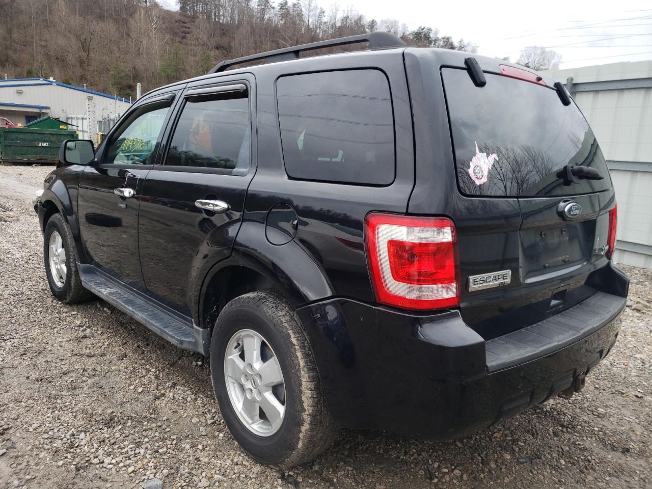 Photo 3 from auction – 2011 FORD ESCAPE XLT with VIN 1FMCU0DG9BKA31792
