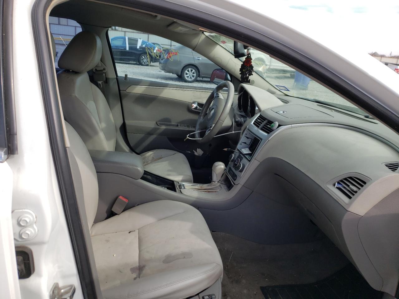 Photo 5 from auction – 2011 CHEVROLET MALIBU 2LT with VIN 1G1ZD5E77BF295167