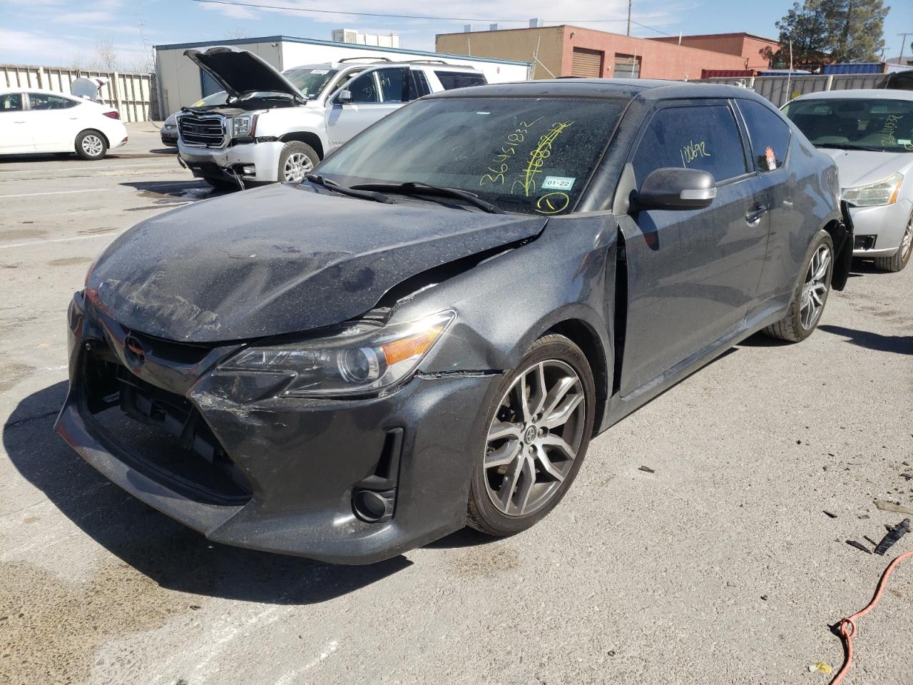 Photo 2 from auction – 2015 TOYOTA SCION TC with VIN JTKJF5C77F3089378