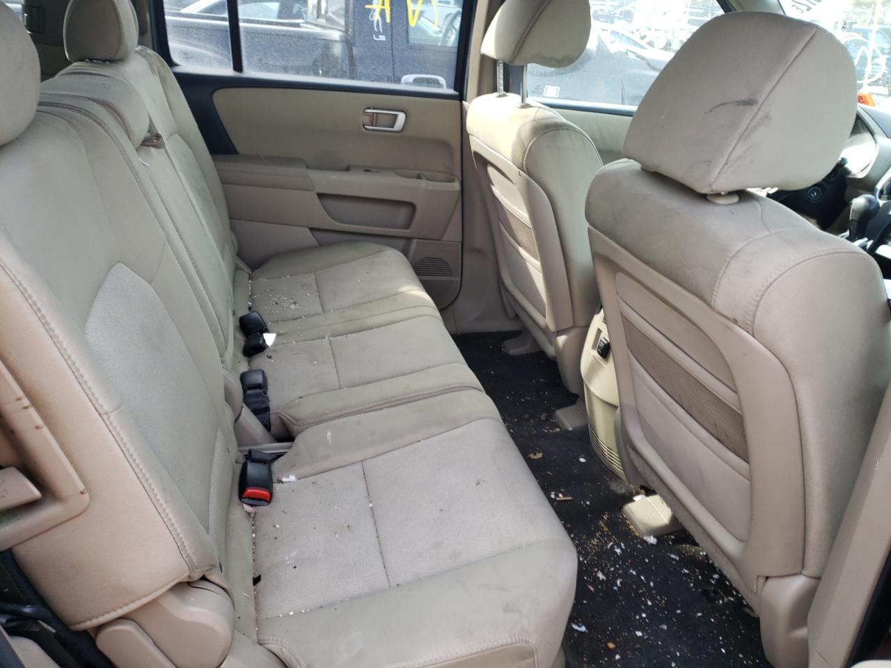 Photo 6 from auction – 2011 HONDA PILOT LX with VIN 5FNYF4H21BB097969