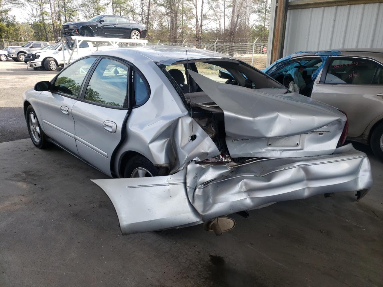 Photo 3 from auction – 2003 FORD TAURUS SES with VIN 1FAFP55U23A139517
