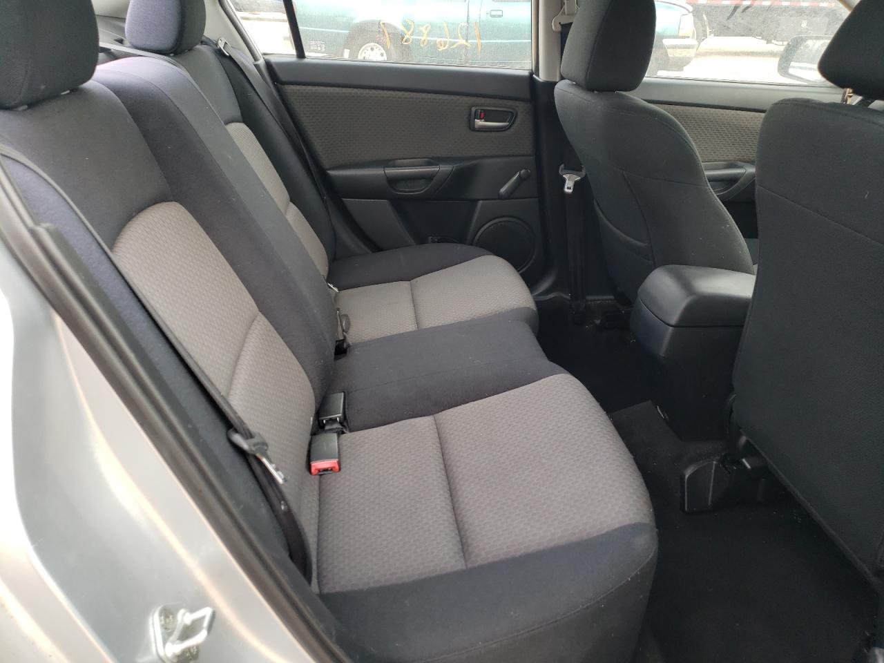 Photo 6 from auction – 2006 MAZDA 3 I with VIN JM1BK32F661524228