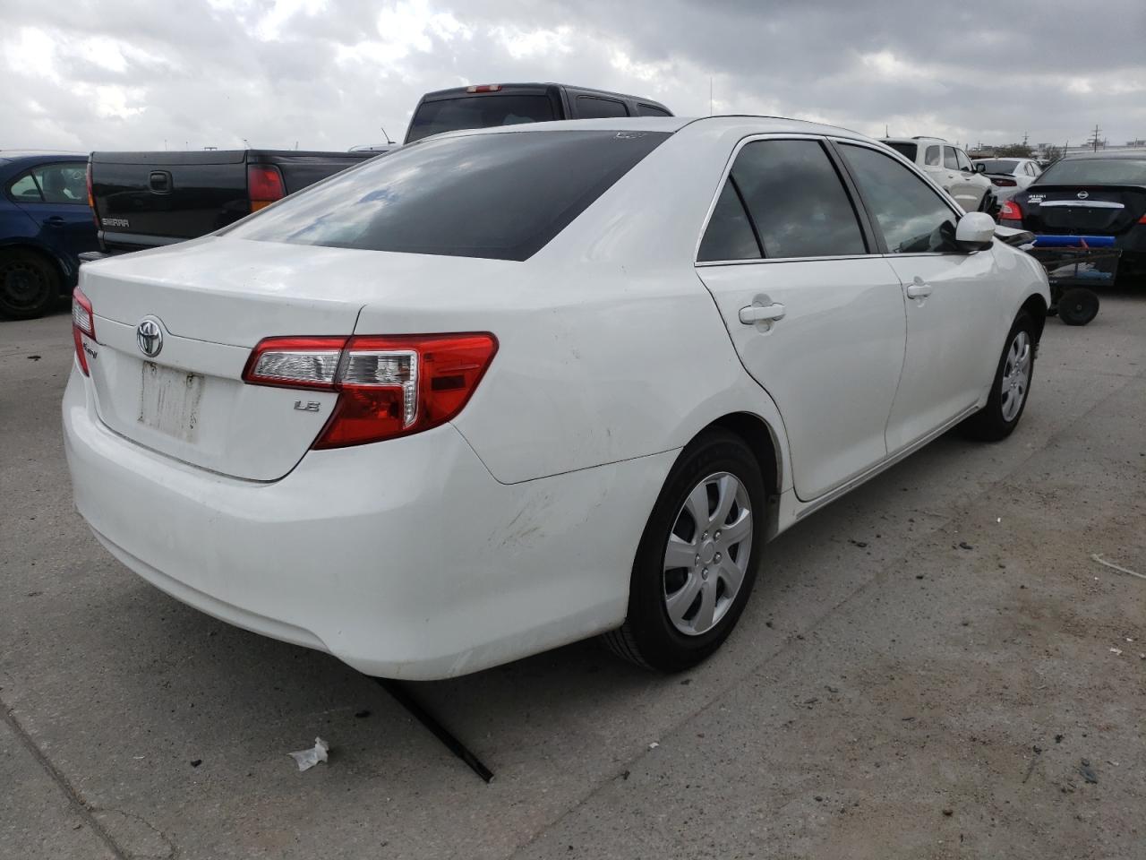 Photo 4 from auction – 2014 TOYOTA CAMRY L with VIN 4T1BF1FK2EU346066